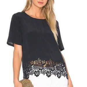 EQUIPMENT Brynn Short Sleeve Silk blouse w/ Lace Hem, L, Navy